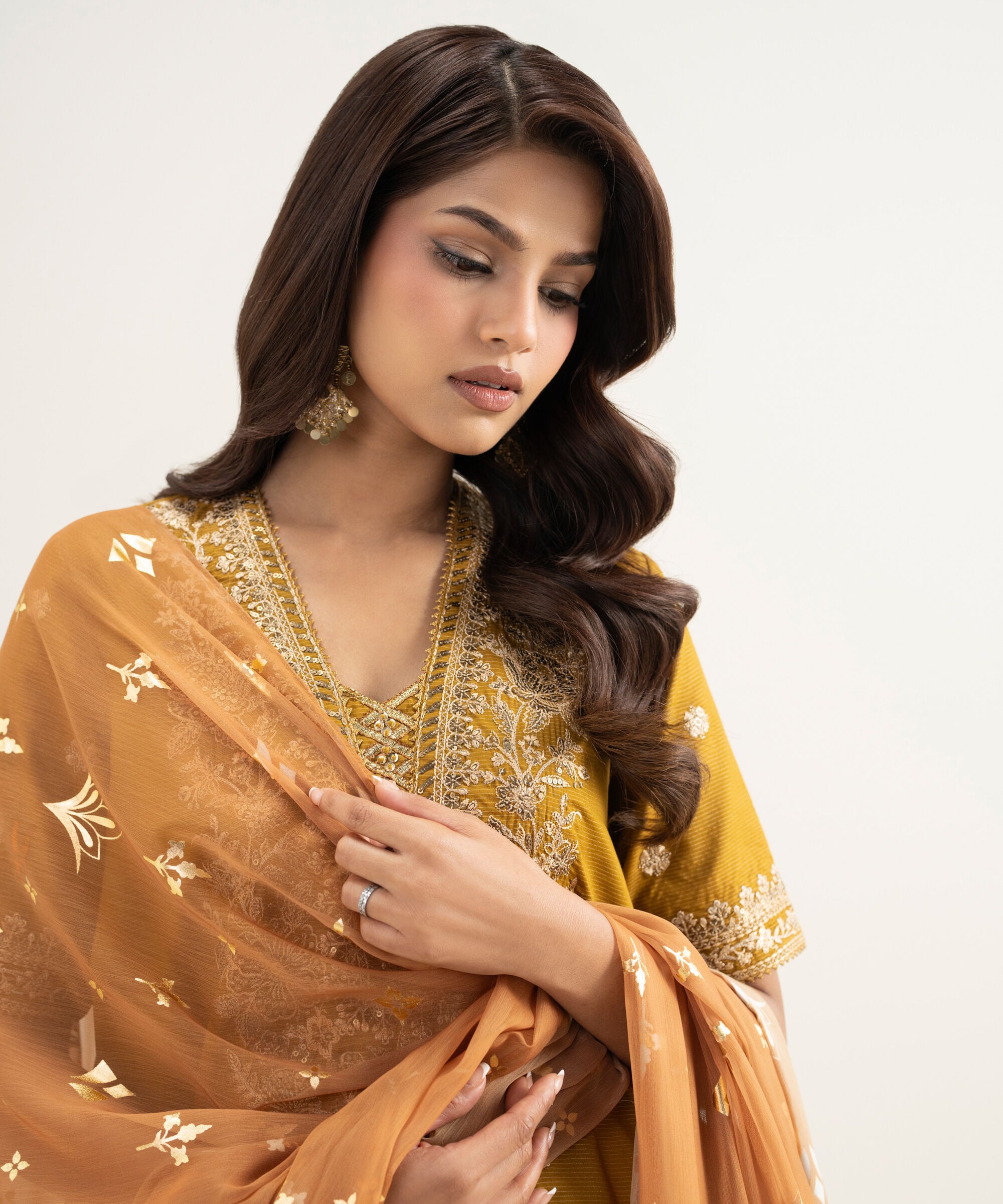 3 Piece - Embroidered Zari Lawn Suit